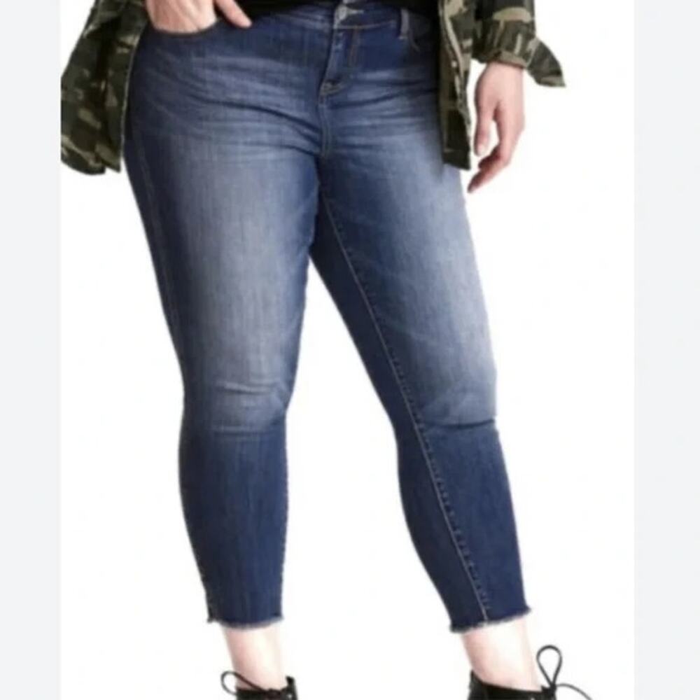 Torrid Boyfriend Raw Hem Ankle Crop Jeans Womens Plus Size 20 Medium Wash Blue